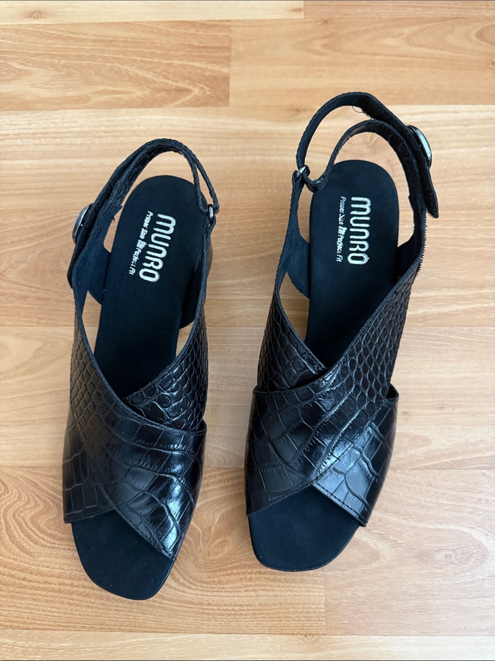 Munro Black Croc-Embossed Slingback Heels